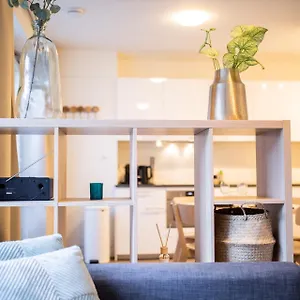 delightful-2-bedroom-apartment.maastrichthotels.net/